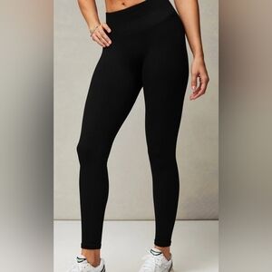 Fabletics Black High-Waisted Leggings NWT (Medium)